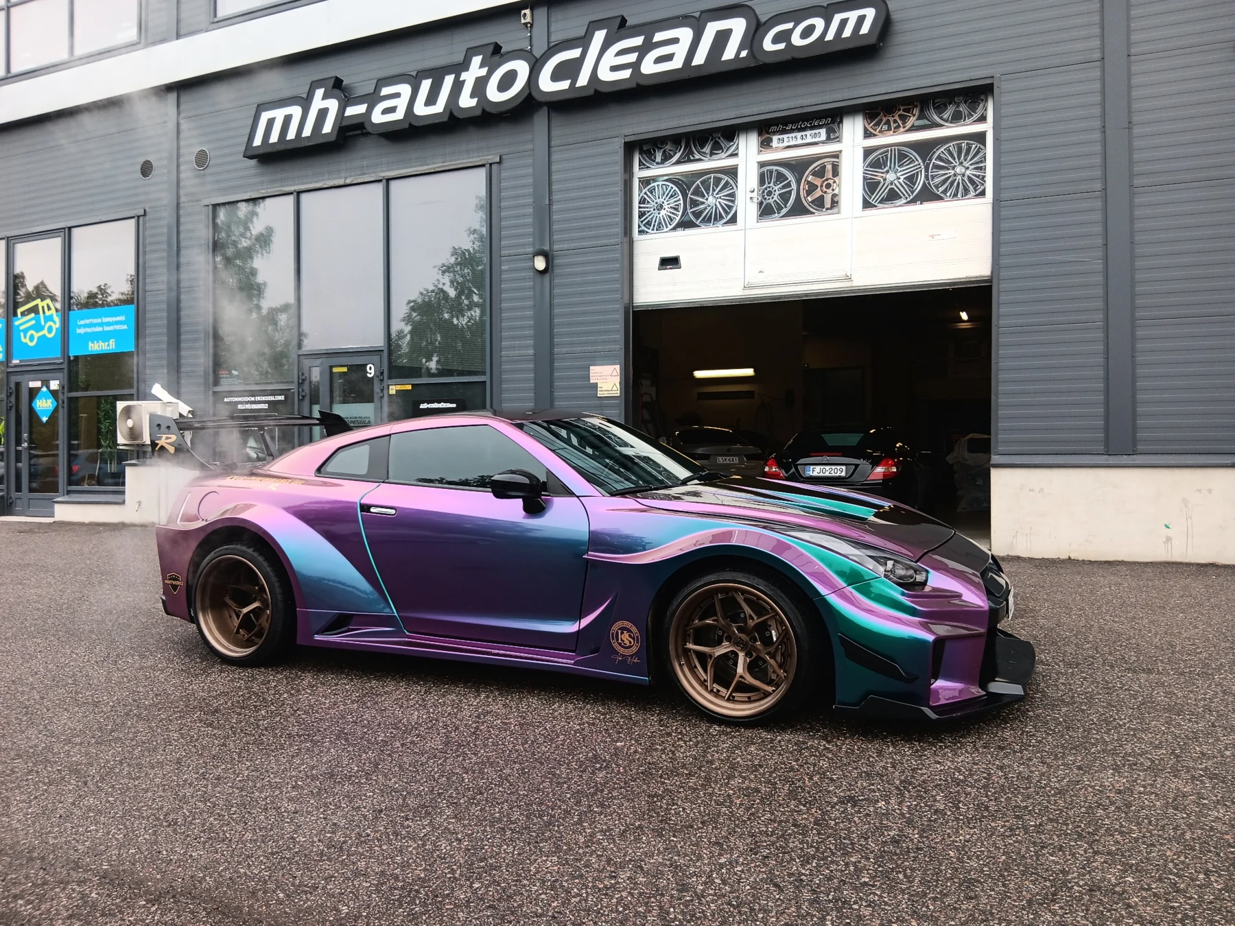 MH-Autocleanin julkisivu Nuolitiellä