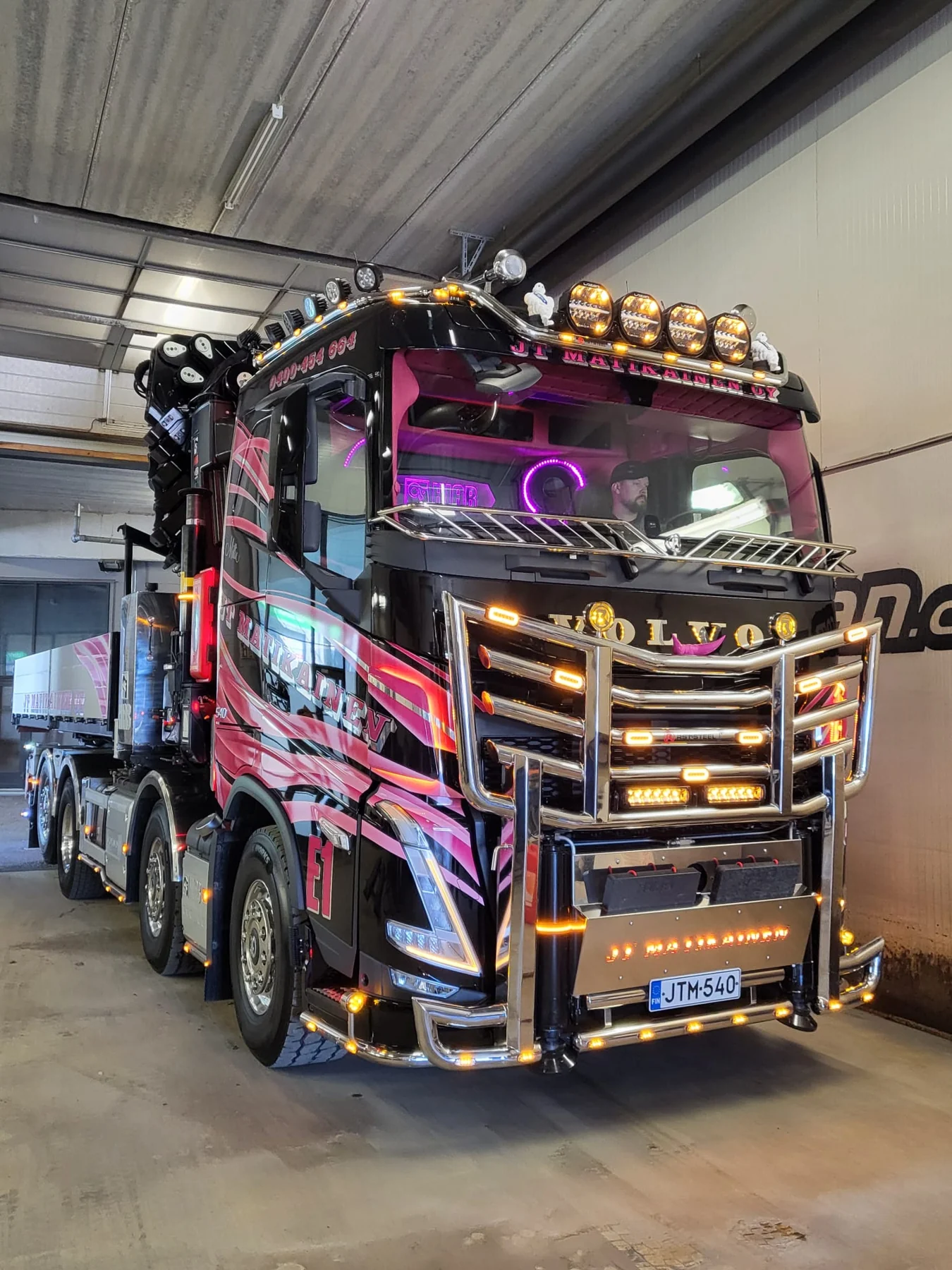 Volvo-kuorma-auto – Isommassakin mittakaavassa.